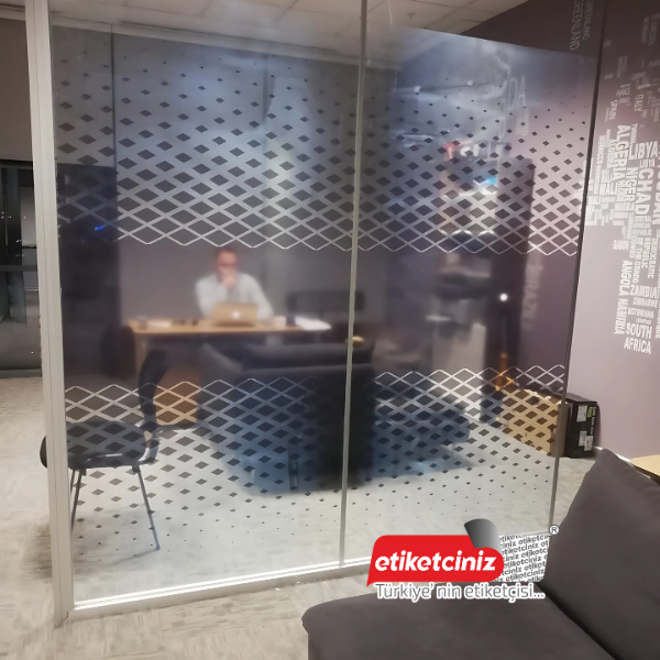 Cam Dekor Folyo Kumlama Uygulama