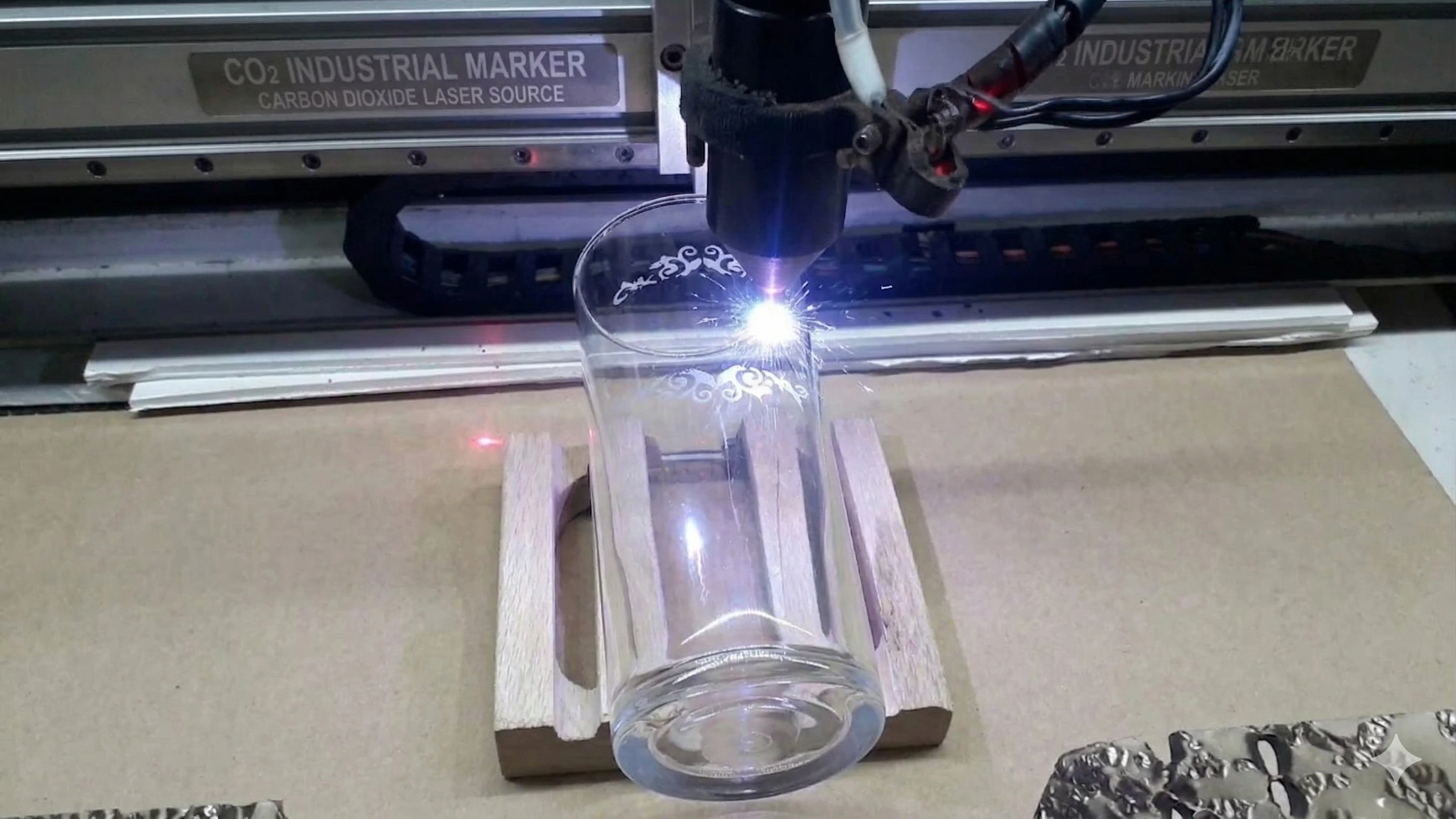 Cam Lazer Markalama örnek çalışma 6